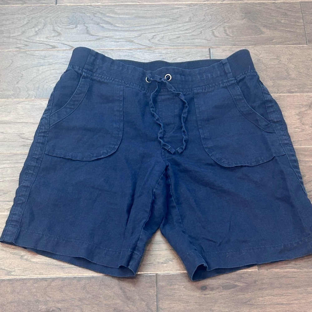 ATHLETA Linen Shorts. Size 8. Navy Blue